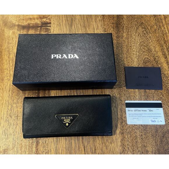 Prada Large Saffiano Leather Wallet 100% Authentic Black Gold Triangle Logo - Picture 1 of 15